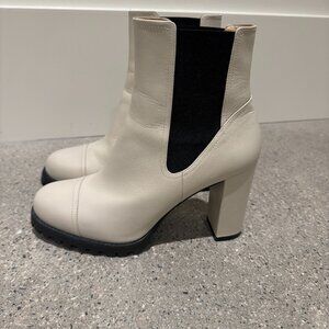 Stuart Weitzman - WENDA Boot